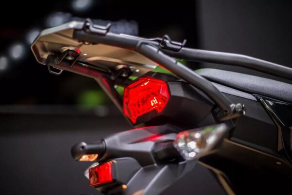 KAWASAKI VERSYS 300cc - Imagen 8